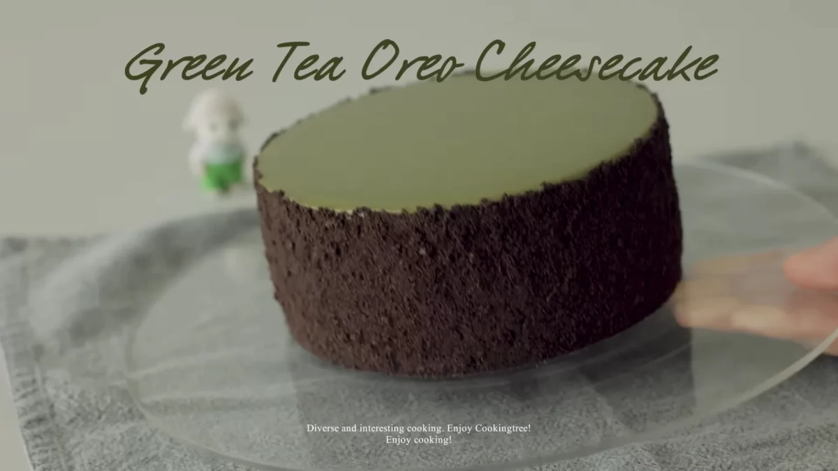 No Bake Green Tea Oreo Cheesecake