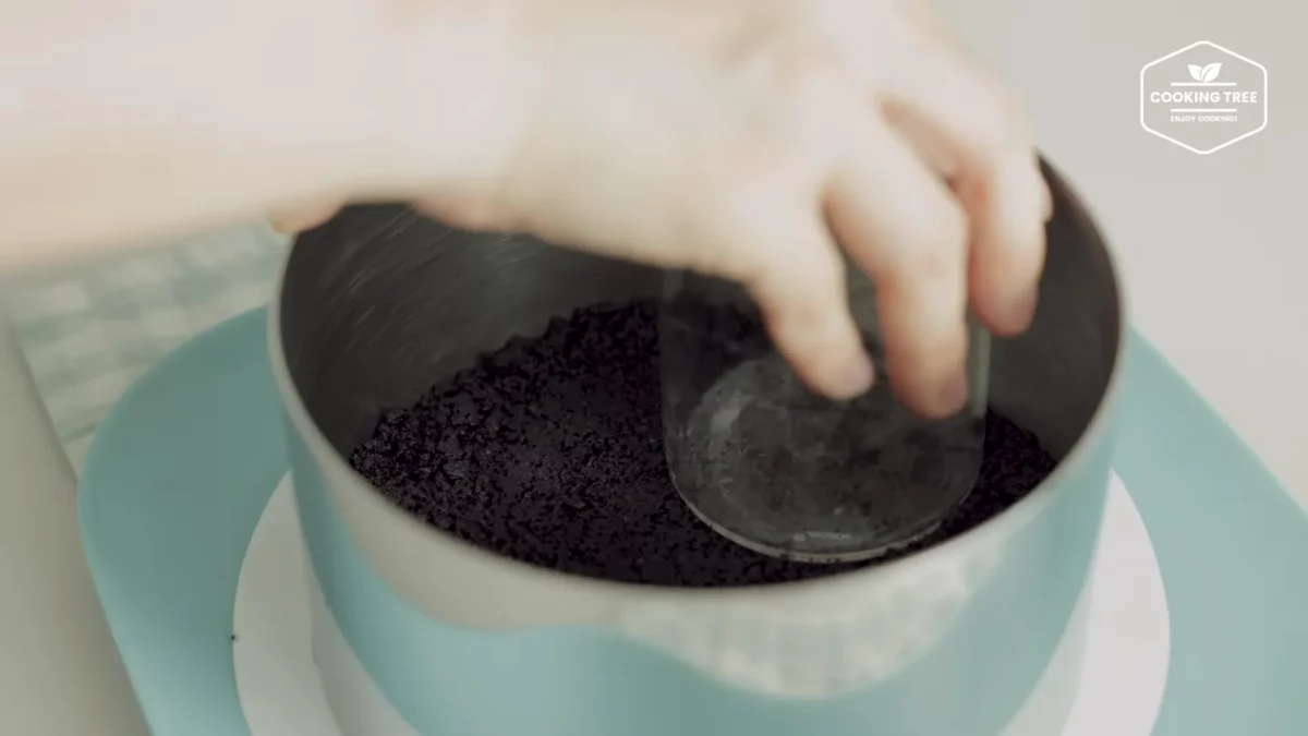 No Bake Green Tea Oreo Cheesecake