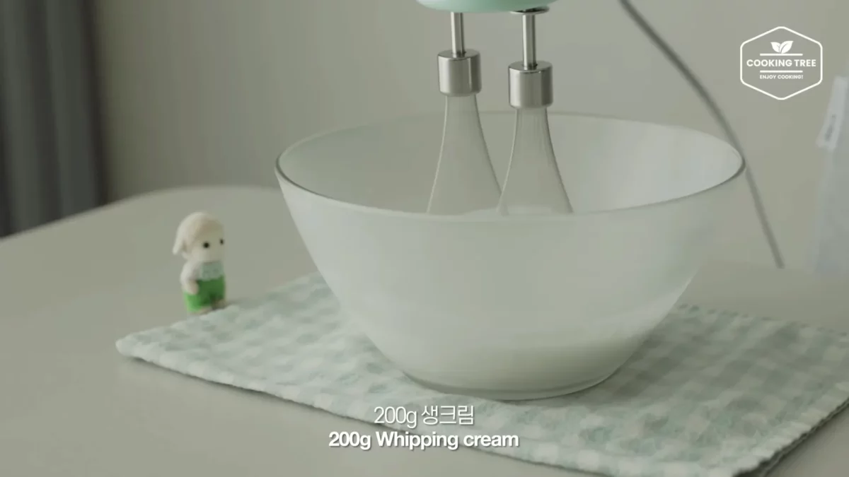 No Bake Green Tea Oreo Cheesecake