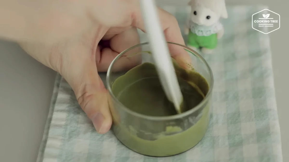 No Bake Green Tea Oreo Cheesecake