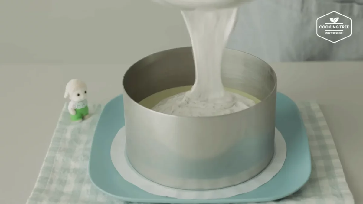 No Bake Green Tea Oreo Cheesecake