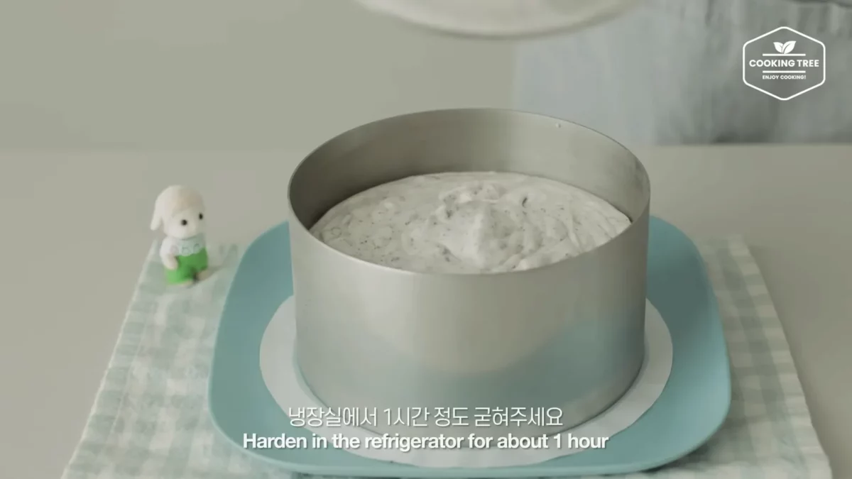 No Bake Green Tea Oreo Cheesecake