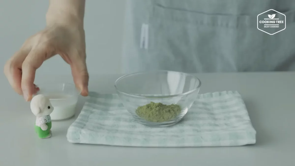 No Bake Green Tea Oreo Cheesecake