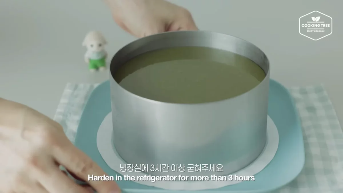 No Bake Green Tea Oreo Cheesecake