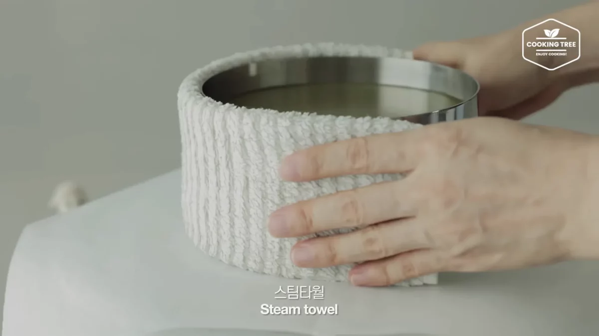 No Bake Green Tea Oreo Cheesecake