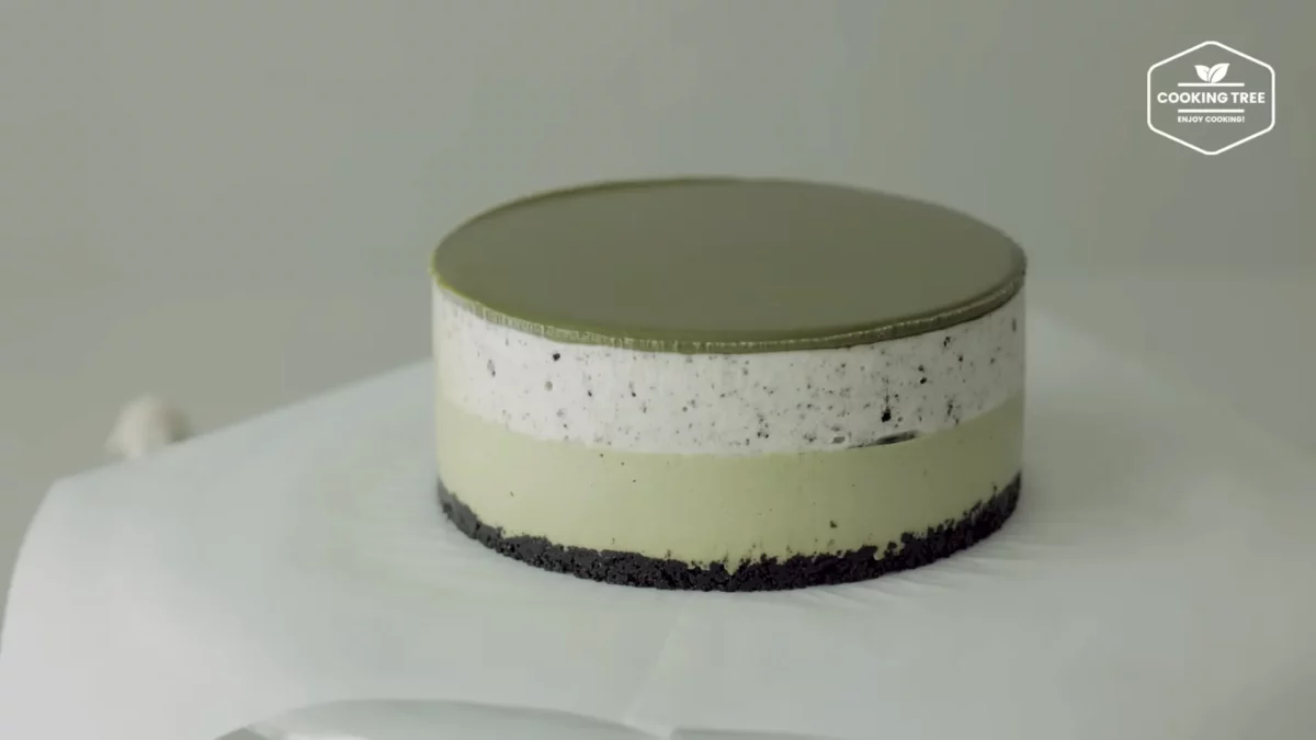 No Bake Green Tea Oreo Cheesecake