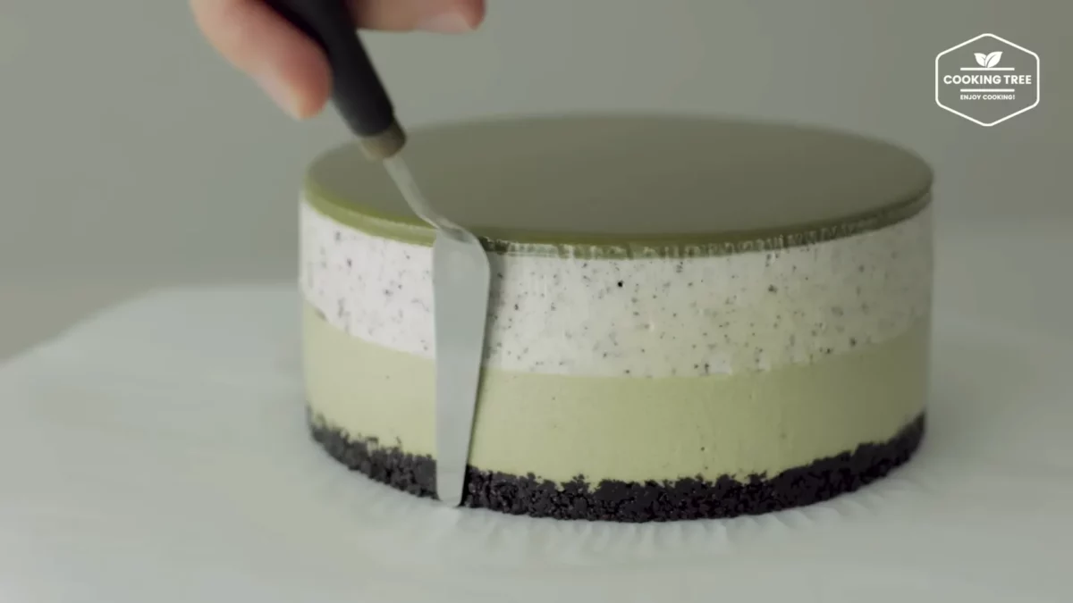 No Bake Green Tea Oreo Cheesecake