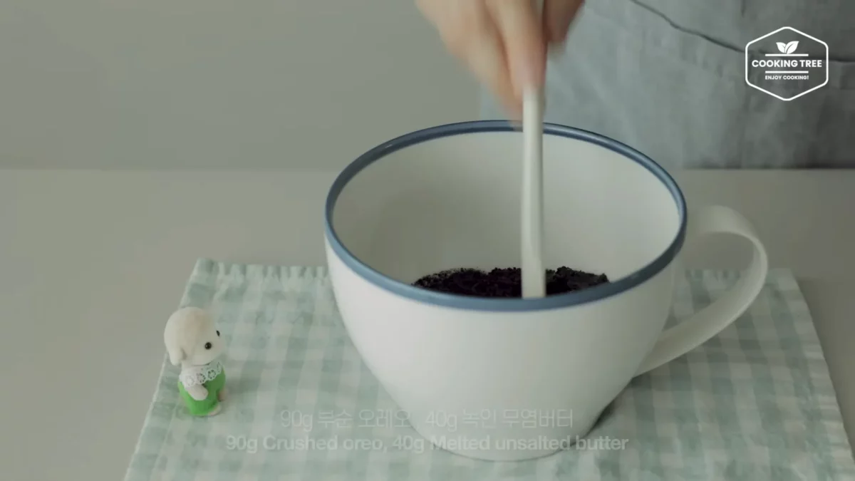 No Bake Green Tea Oreo Cheesecake