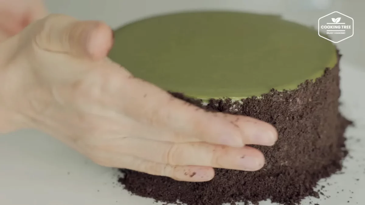 No Bake Green Tea Oreo Cheesecake
