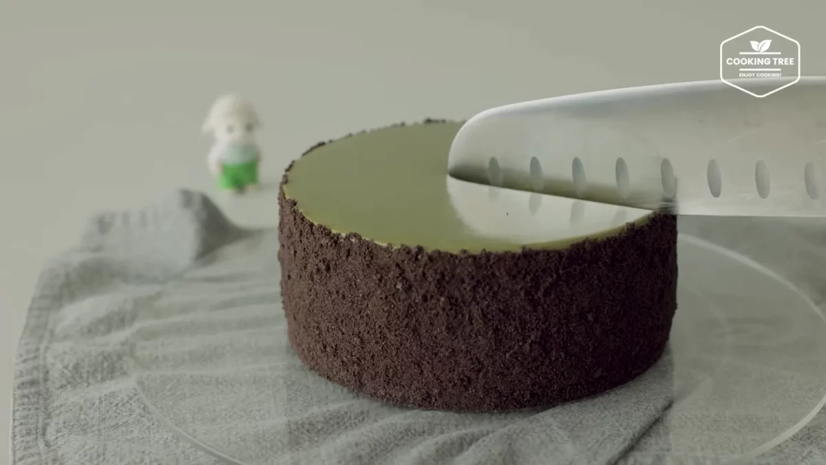 No Bake Green Tea Oreo Cheesecake