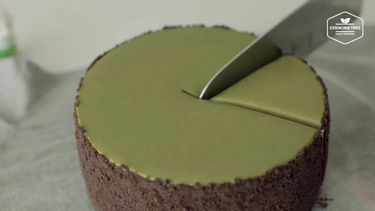 No Bake Green Tea Oreo Cheesecake