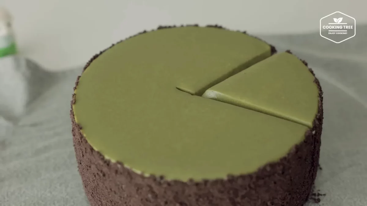 No Bake Green Tea Oreo Cheesecake