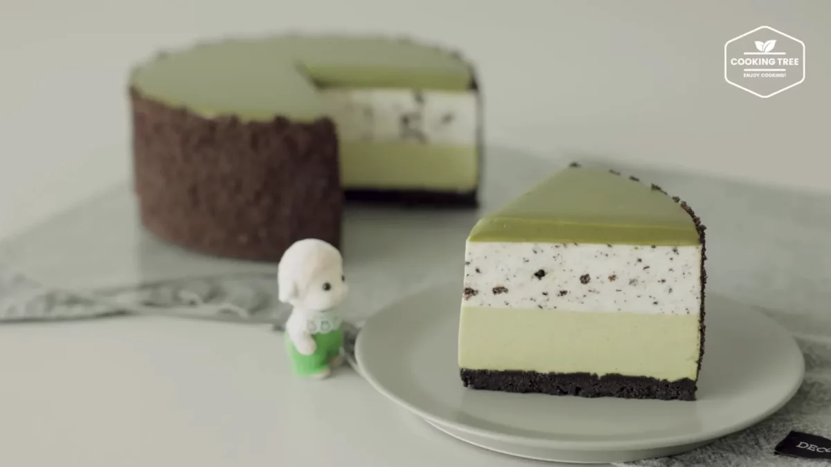 No Bake Green Tea Oreo Cheesecake