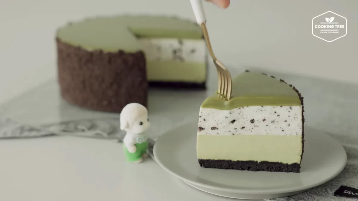 No Bake Green Tea Oreo Cheesecake