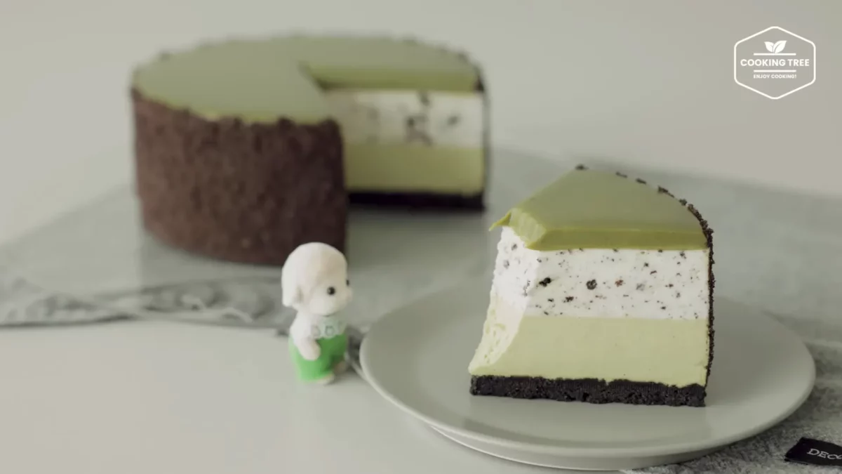 No Bake Green Tea Oreo Cheesecake