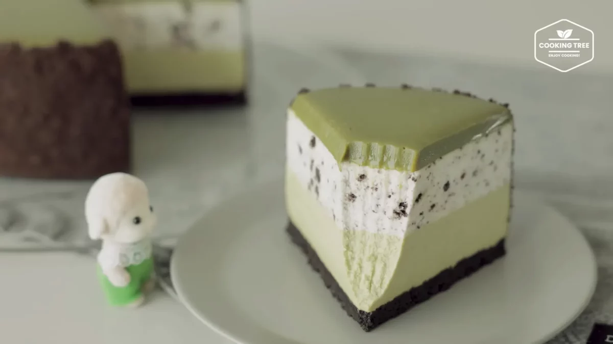 No Bake Green Tea Oreo Cheesecake