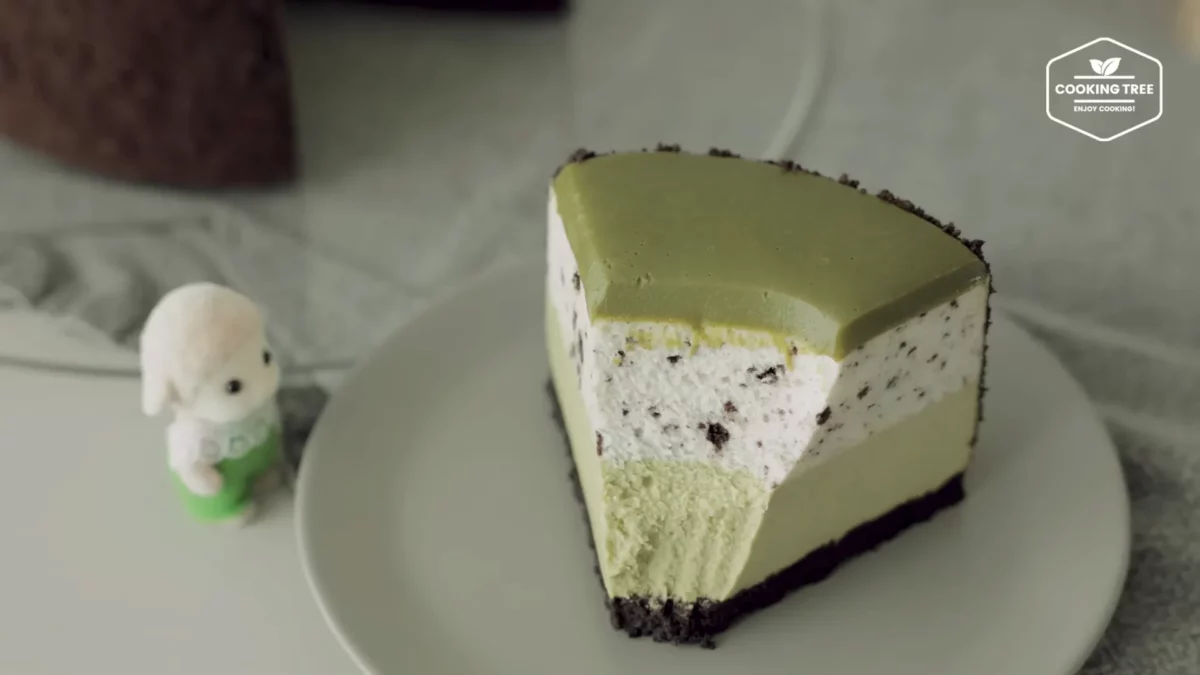 No Bake Green Tea Oreo Cheesecake
