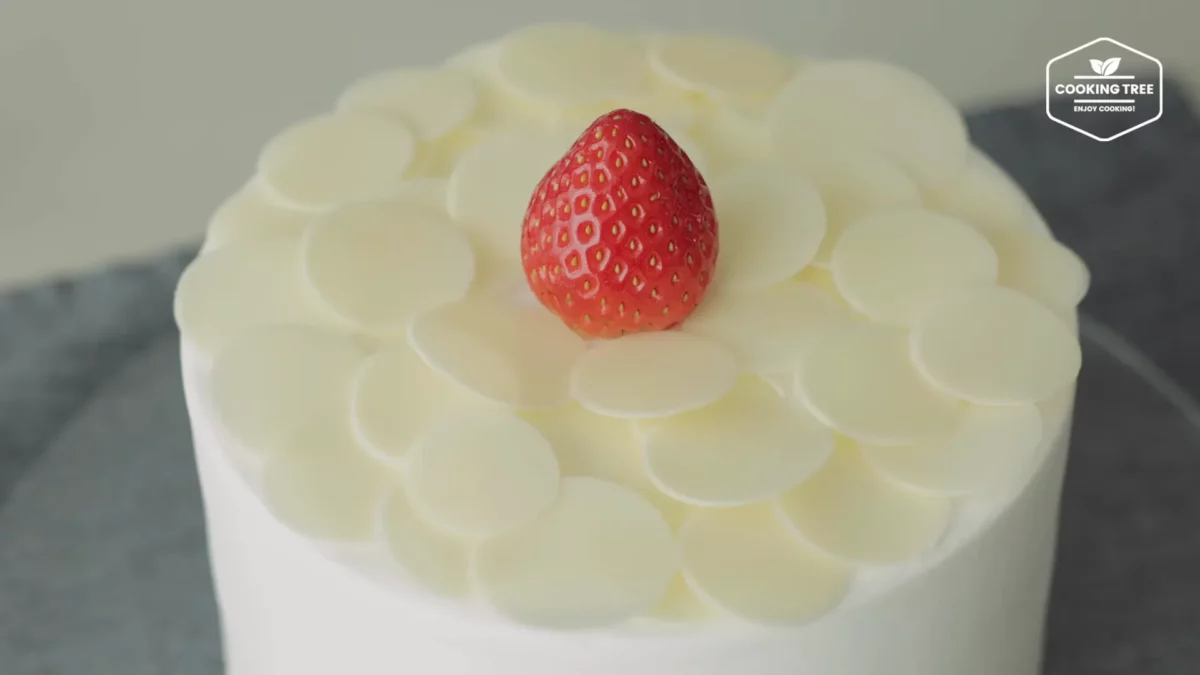 White Strawberry Cake Recipe