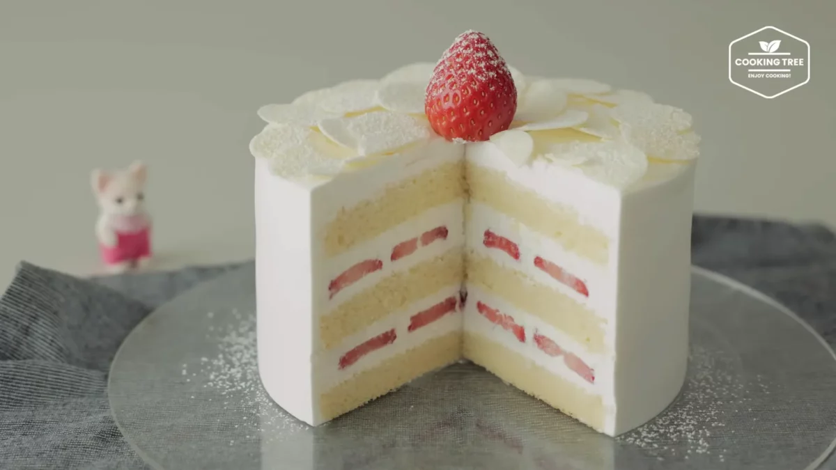 White Strawberry Cake Recipe