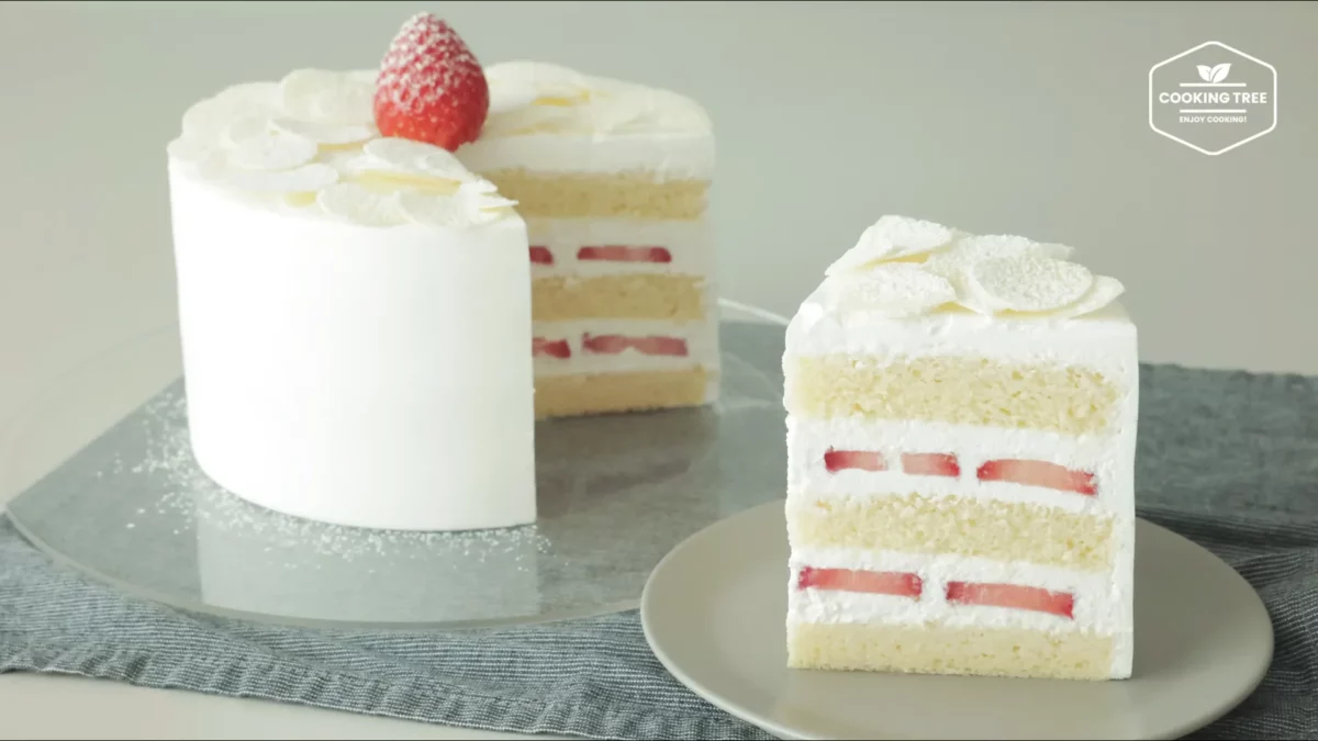 White Strawberry Cake Recipe