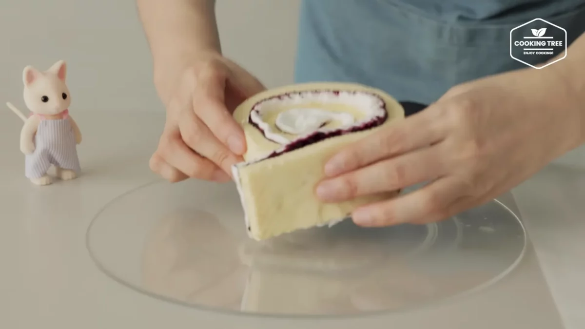 Blueberry Roll Cake Cheesecake Recipe