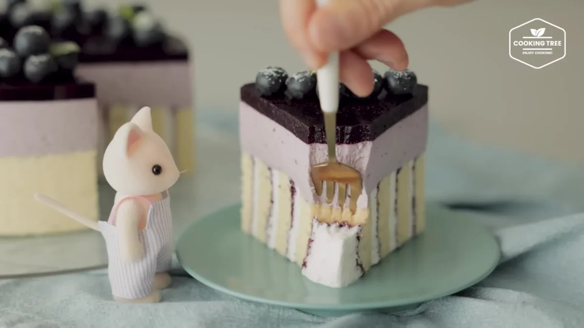 Blueberry Roll Cake Cheesecake Recipe