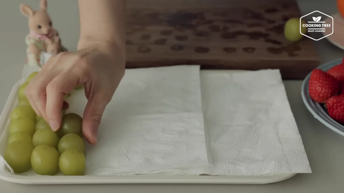 Fruit Crepe Roll Cake Recipe